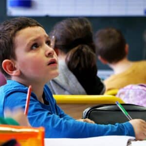 Formation TDAH enseignants : une journée pour comprendre le trouble, adapter vos pratiques et améliorer l’inclusion scolaire de vos élèves.
